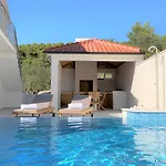 Bay Βίλα Vela Luka