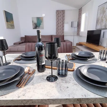 Bay Вела-Лука