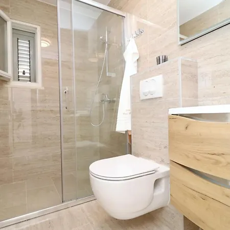 Bay Вела-Лука