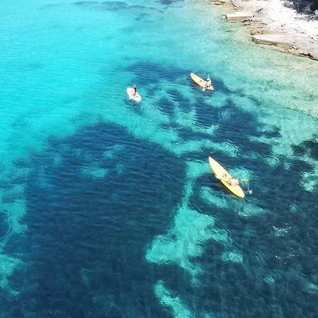 Bay * Вела-Лука