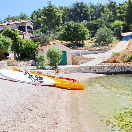 Villa Bay