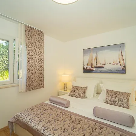 Villa Bay Vela Luka